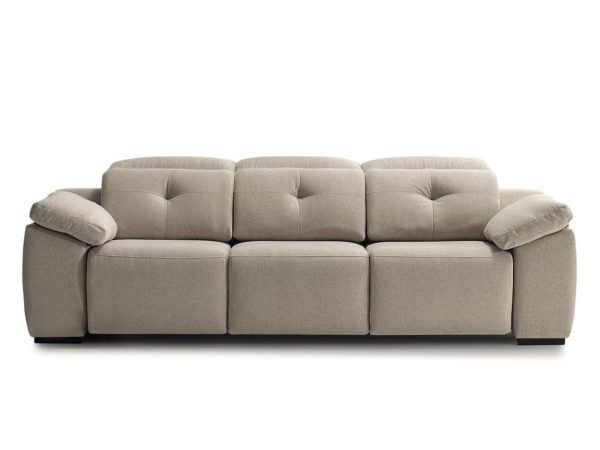 <span class="capital">M</span>ar