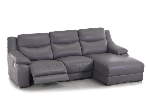 <span class="capital">T</span>aylor